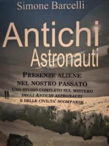 Antichi astronauti (Cerchio della Luna, 2022) di Simone Barcelli